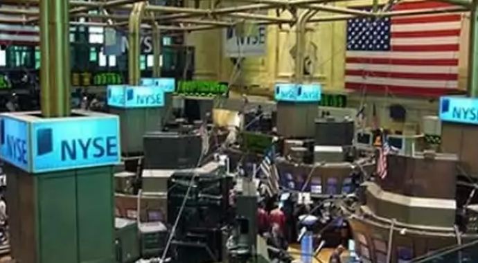 New York borsası 1,5 yılın en kötü ayını geçirdi