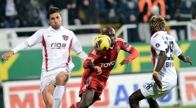 Beşiktaş koltuğunu sağlama almak istiyor