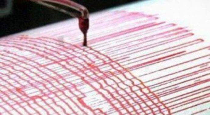 Ege'de korkutan deprem