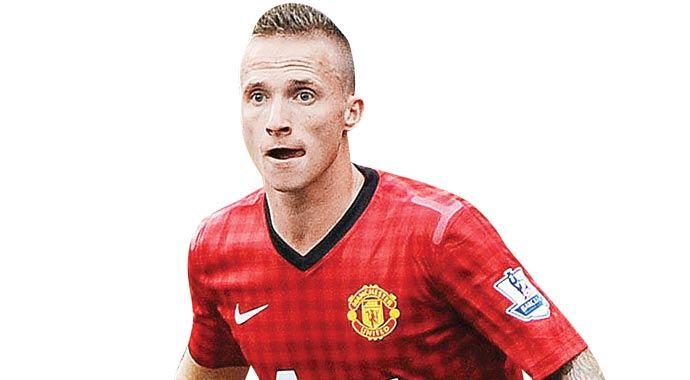 Alexander Büttner'e Ada'dan talip çıktı