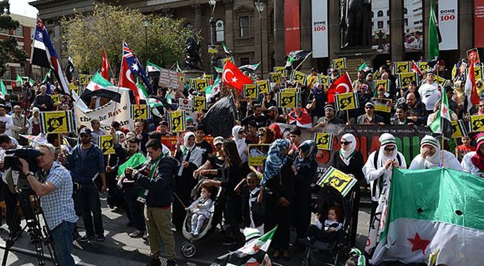 Avustralya'da Suriye'deki katliamlar protesto edildi Avustralya'da Suriye'deki katliamlar protesto edildi