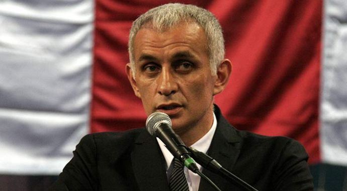 Hacıosmanoğlu&#039;ndan futbolculara sert uyarı