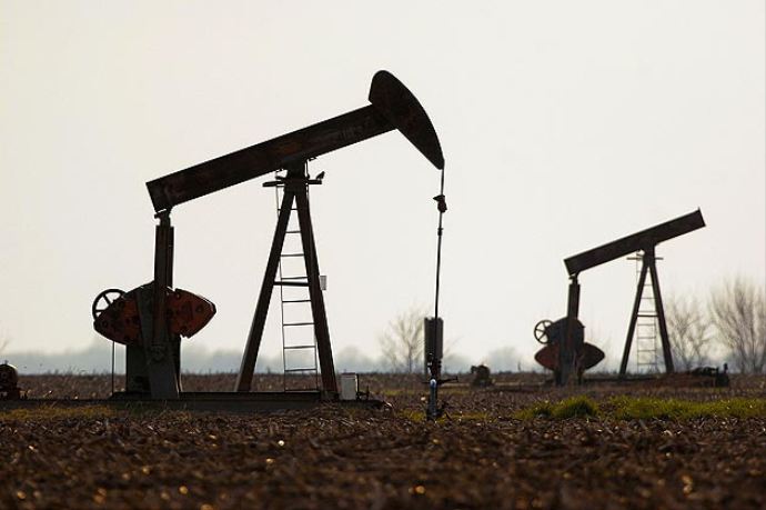 Petrol 2 haftanın en düşük seviyesinde Petrol 2 haftanın en düşük seviyesinde