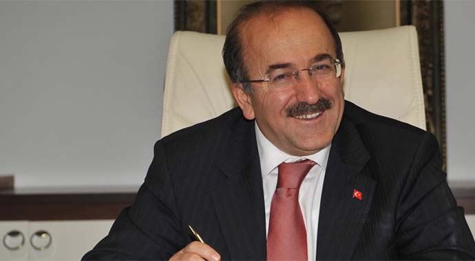 Trabzonspor yönetiminden Belediye Başkanı'na ziyaret Trabzonspor yönetiminden Belediye Başkanı'na ziyaret