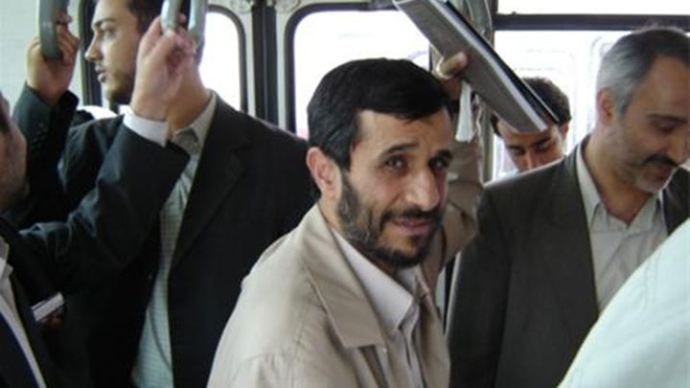 Ahmedinejad'ın bu fotoğrafı sosyal medyayı salladı Ahmedinejad'ın bu fotoğrafı sosyal medyayı salladı
