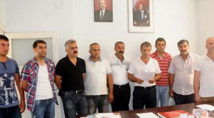 CHP'de toplu istifa