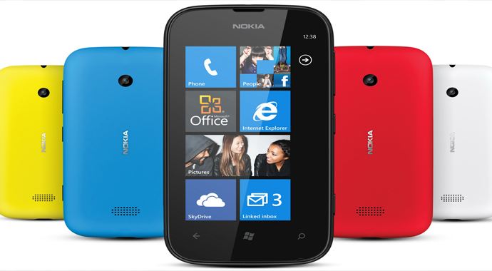 Nokia, Twitter'dan Apple'a sataştı Nokia, Twitter'dan Apple'a sataştı