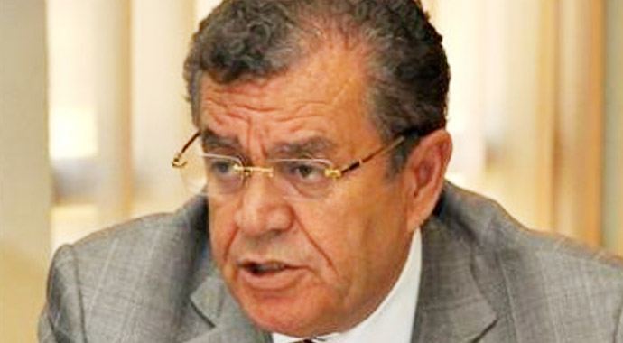 Salih Bezci, 'Çekler, adi kâğıt hüviyetine geldi' Salih Bezci, 'Çekler, adi kâğıt hüviyetine geldi'
