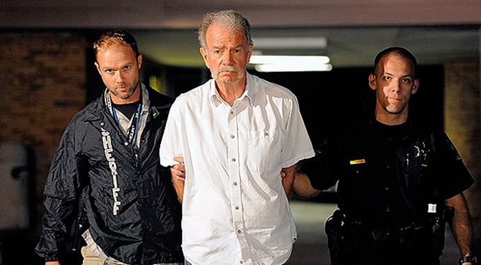 ABD'li Papaz Jones tutuklandı ABD'li Papaz Jones tutuklandı