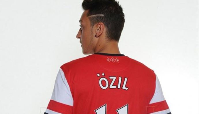 Özil, 'Florentino Perez, onursuz bir insan' Özil, 'Florentino Perez, onursuz bir insan'