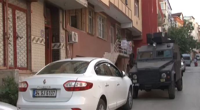 Gazi Mahallesi'nde narkotik operasyonu Gazi Mahallesi'nde narkotik operasyonu