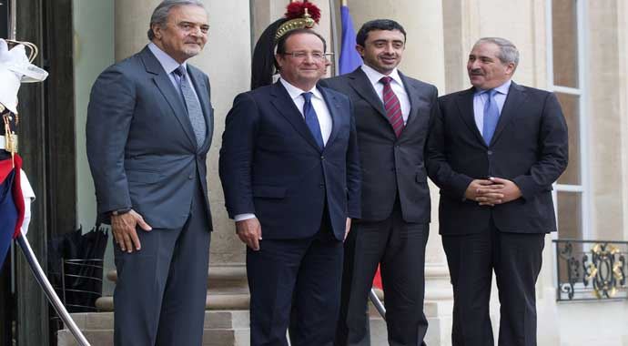 Fransız Başbakanı, Arap Dışişleri Bakanlarıyla Suriye&#039;yi götrüştü