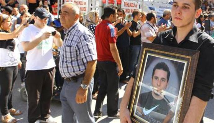 Ahmet Atakan'ın ölümünü 'gaz kapsülü' aydınlatacak Ahmet Atakan'ın ölümünü 'gaz kapsülü' aydınlatacak