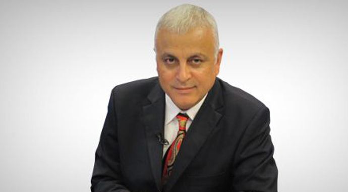 Yurt Gazetesi Genel Yayın Yönetmeni Merdan Yanardağ gözaltında Yurt Gazetesi Genel Yayın Yönetmeni Merdan Yanardağ gözaltında