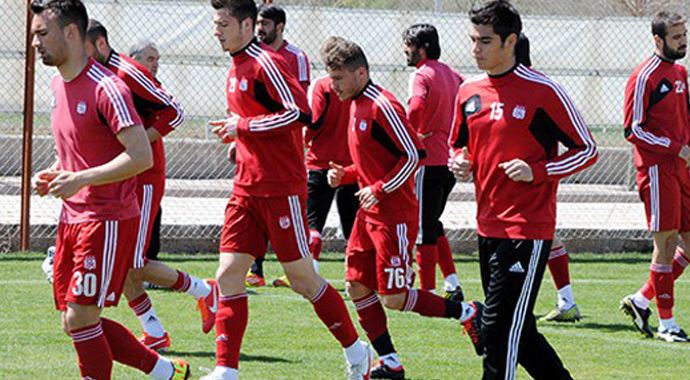 Sivasspor ile Eskişehirspor 13.randevuda Sivasspor ile Eskişehirspor 13.randevuda