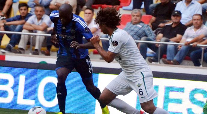 Kayseri Erciyesspor - Akhisar Belediyespor kozlarını paylaşıyor Kayseri Erciyesspor - Akhisar Belediyespor kozlarını paylaşıyor