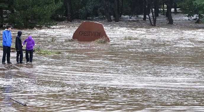 Coloroda'da sel felaketi, ölü sayısı 4'e yükseldi Coloroda'da sel felaketi, ölü sayısı 4'e yükseldi