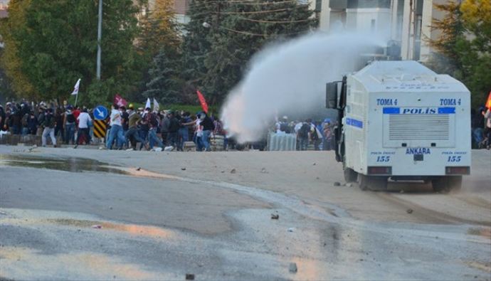 Bakan Bayraktar, 'ODTÜ yolunu rektör istedi' Bakan Bayraktar, 'ODTÜ yolunu rektör istedi'