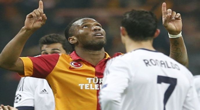 Arena'da gözler onların üzerinde, Ronaldo mu Drogba mı