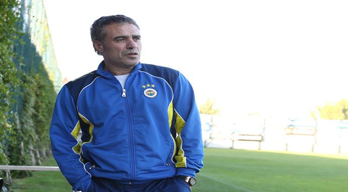 Fenerbahçe'de sürpriz karar, kadroda o yok Fenerbahçe'de sürpriz karar, kadroda o yok