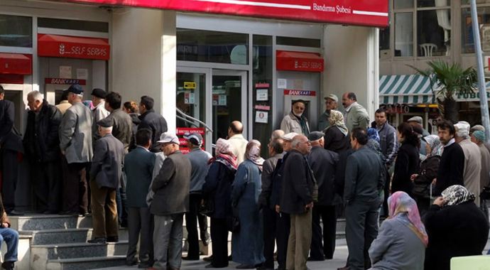 10 milyon Emekliye 'yeni yıl' müjdesi 10 milyon Emekliye 'yeni yıl' müjdesi