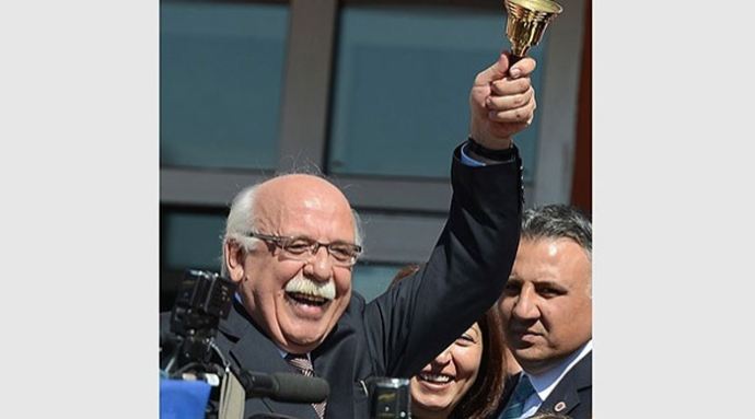 İlk ders zilini Bakan Avcı çaldı İlk ders zilini Bakan Avcı çaldı