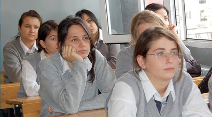 MEB'ten lise öğrencilerine tek ders müjdesi MEB'ten lise öğrencilerine tek ders müjdesi