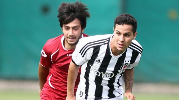 Yeni transfer Kerim Frei, Beşiktaş formasını ilk kez giydi Yeni transfer Kerim Frei, Beşiktaş formasını ilk kez giydi