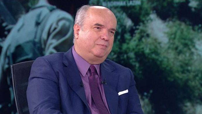 Gazeteci Fehmi Koru'nun babası vefat etti Gazeteci Fehmi Koru'nun babası vefat etti