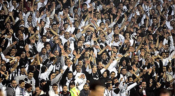 Beşiktaş kapalı gişe