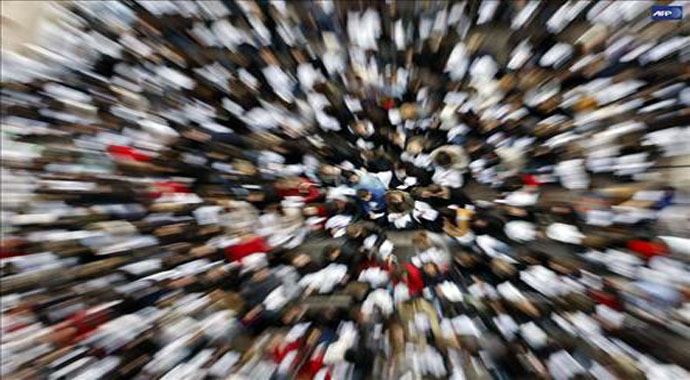 Bir yılda 700 bin genç işe girdi Bir yılda 700 bin genç işe girdi