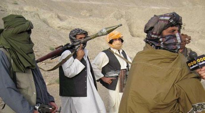 Taliban öldürdüğü seçim görevlisini Twitter'dan duyurdu