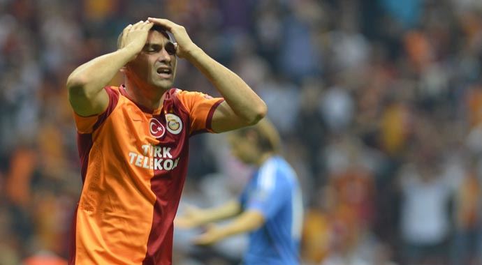 Burak Yılmaz taraftardan böyle özür diledi Burak Yılmaz taraftardan böyle özür diledi