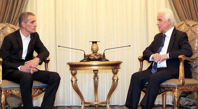 İbrahim Hacıosmaoğlu Derviş Eroğlu&#039;nu makamında ziyaret etti.