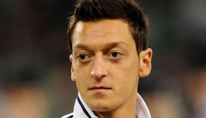 Arsenal Mesut Özil ile anlaştı Arsenal Mesut Özil ile anlaştı