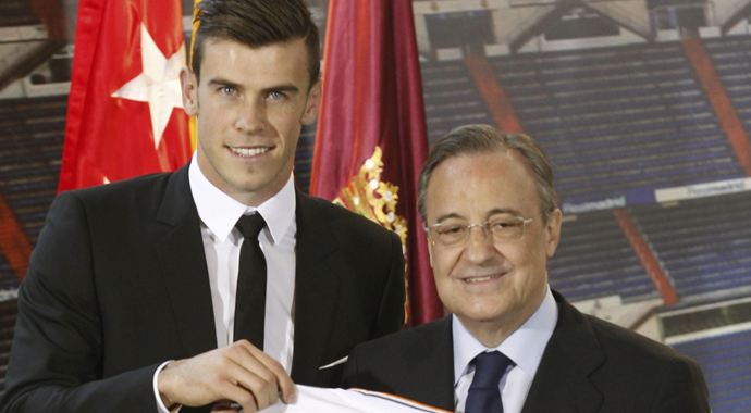 Gareth Bale, Real Madrid'e imza attı