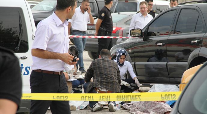Cezaevi önünde katliam, 5 ölü Cezaevi önünde katliam, 5 ölü