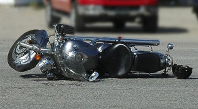 Kıvanç'ın başı motosikletiyle dertte Kıvanç'ın başı motosikletiyle dertte