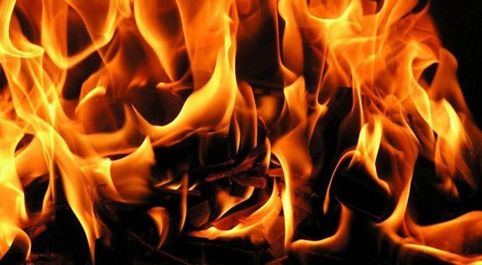 Huzurevinde yangın çıktı, yaralılar var Huzurevinde yangın çıktı, yaralılar var