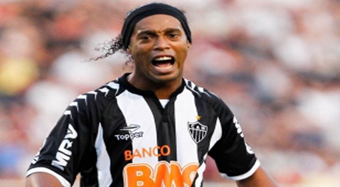 Beşiktaş'a Ronaldinho'dan kötü haber Beşiktaş'a Ronaldinho'dan kötü haber