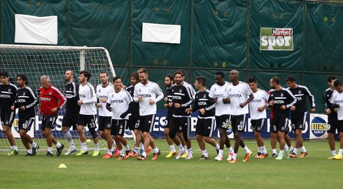Beşiktaş, Galatasaray maçı hazırlıkları sürdürüyor