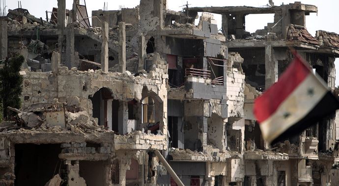 Suriye&#039;de ordu öldürmeye devam ediyor, 84 ölü