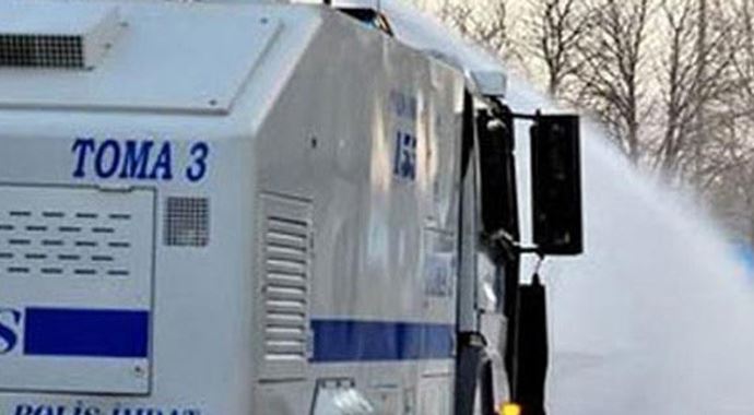 KKTC Başbakan'ı TOMA alımından vazgeçti KKTC Başbakan'ı TOMA alımından vazgeçti