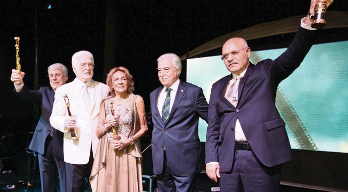 İzzet Günay, &#039;Sinemada vefa hiç yok&#039;