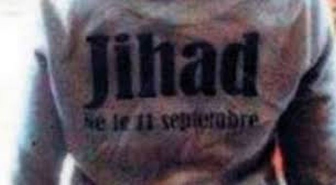 '11 Eylül' tişörtü mahkum etti