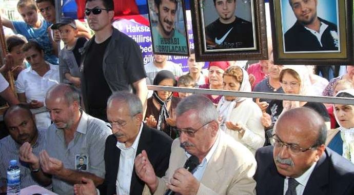 Kılıçdaroğlu, Ahmet Atakan'ın evinde Kılıçdaroğlu, Ahmet Atakan'ın evinde