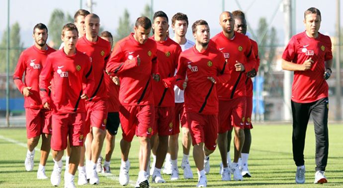 Eskişehirspor-Antalyaspor maçı ilk 11'leri belli oldu Eskişehirspor-Antalyaspor maçı ilk 11'leri belli oldu