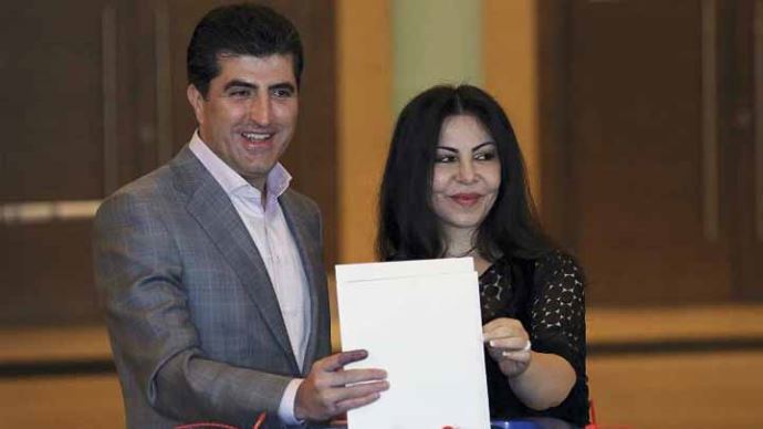 Çin malı makineleri bozuldu, Barzani oy için 15 dakika bekledi Çin malı makineleri bozuldu, Barzani oy için 15 dakika bekledi