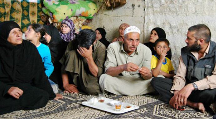 30 bin Suriyeliye geçici ikamet izni verildi 30 bin Suriyeliye geçici ikamet izni verildi