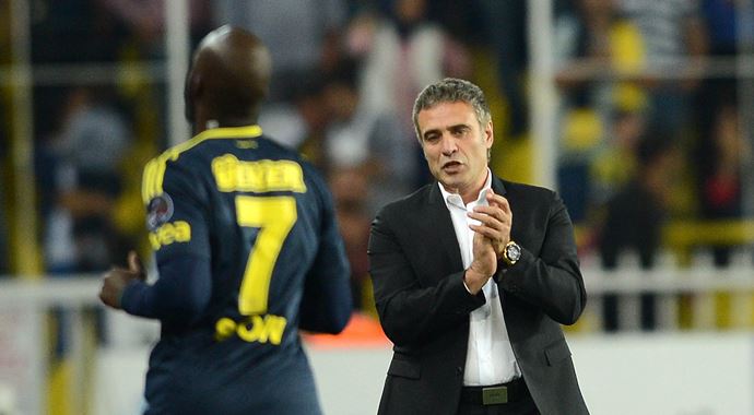 Moussa Sow, golü attı Ersun Yanal'a koştu Moussa Sow, golü attı Ersun Yanal'a koştu